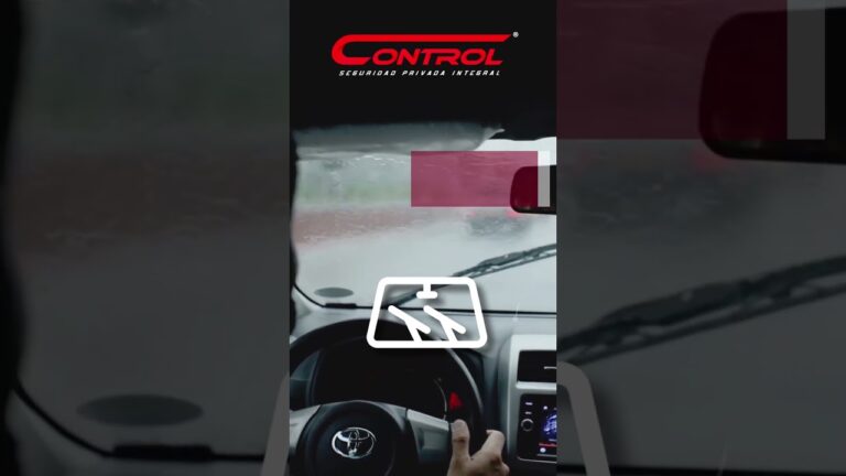 Consejos de Seguridad para Conducir Bajo la Lluvia con Carnet de Conducir