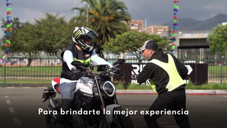 T&eacute;cnicas Avanzadas de Manejo Defensivo en la Formaci&oacute;n de Conductores