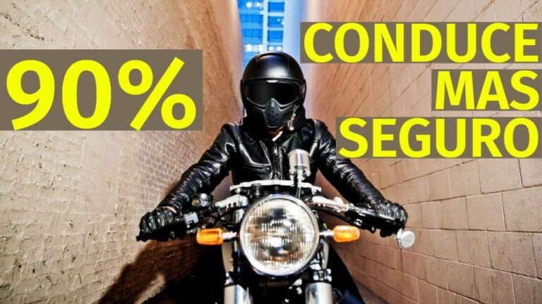 Consejos Esenciales para Conducir con Lluvia y Mantener el Carnet en Regla