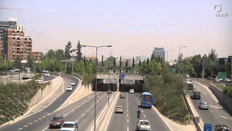 Manejo Seguro en Carreteras de Monta&ntilde;a con Licencia de Conducir
