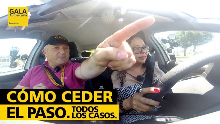 Simulacros de Examen de Manejo: Prioridad en la V&iacute;a